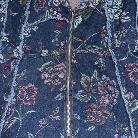 URBAN OUTFITTERS Scarlett Floral Embroidered Denim Sweetheart Mini Dress XL - Picture 8 of 12